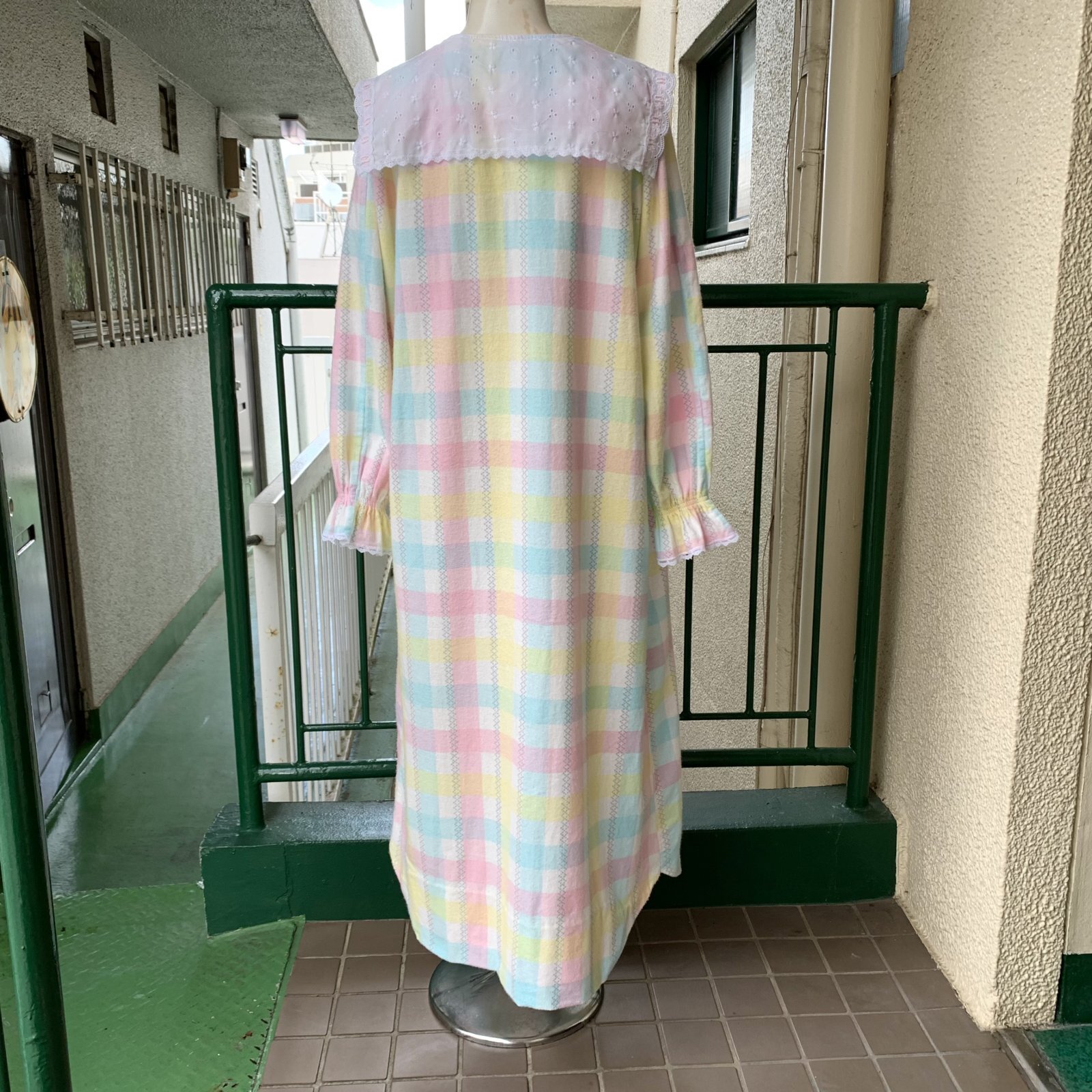 画像: H様専用　Vintage flower embroidery cotton collar pastel check dress