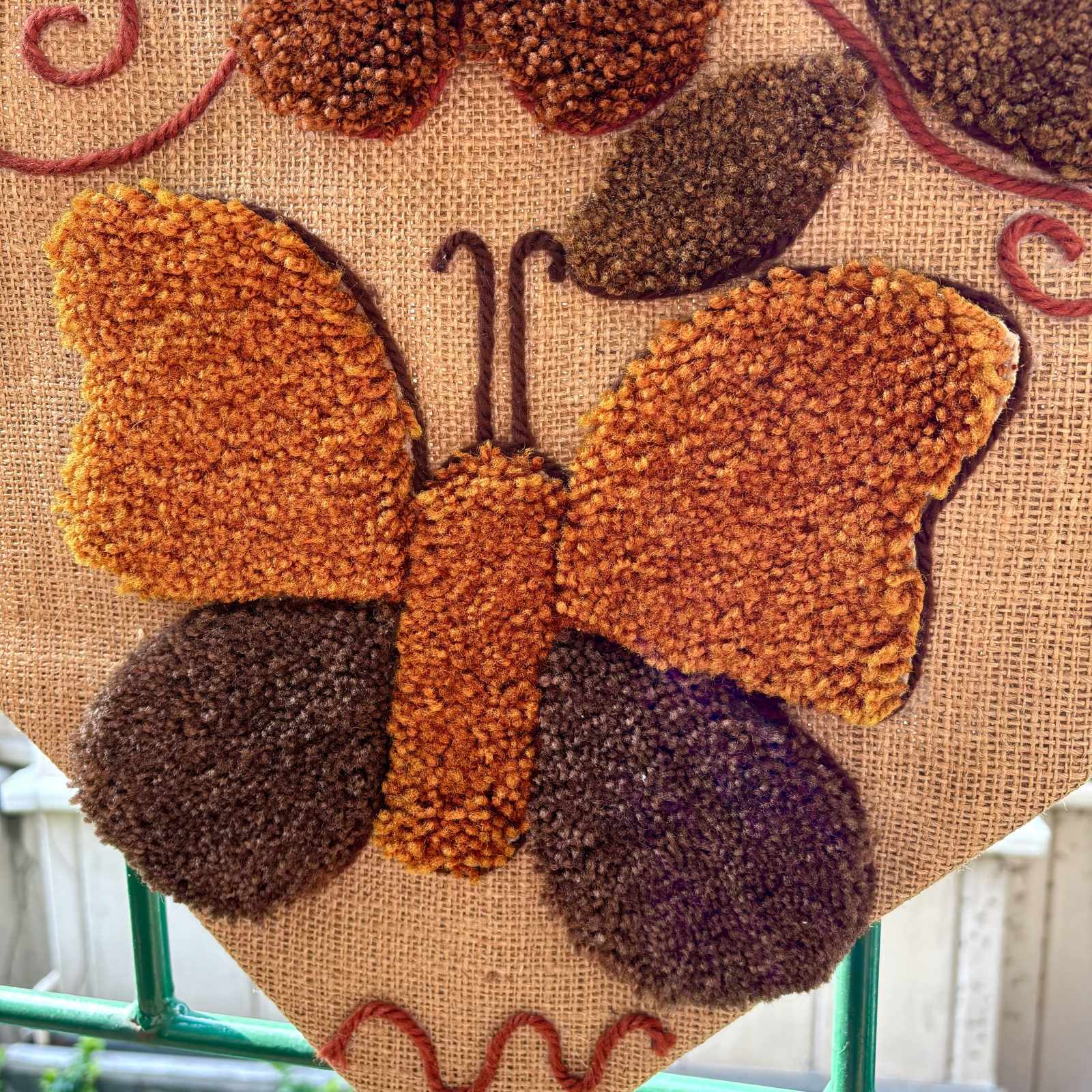 画像: Vintage flower&butterfly&bee rug hemp tapestry