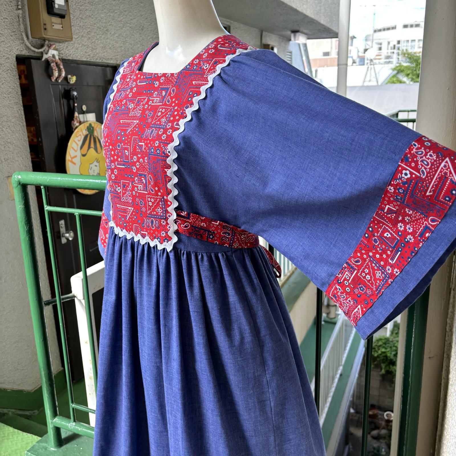 画像: 70S flare sleeves bandana maxi dress