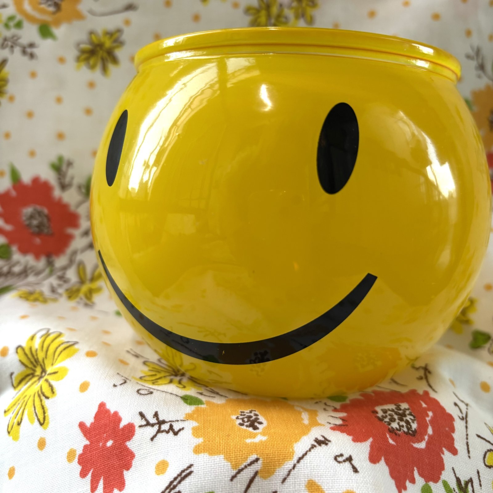 画像: Vintage smile glass bowl