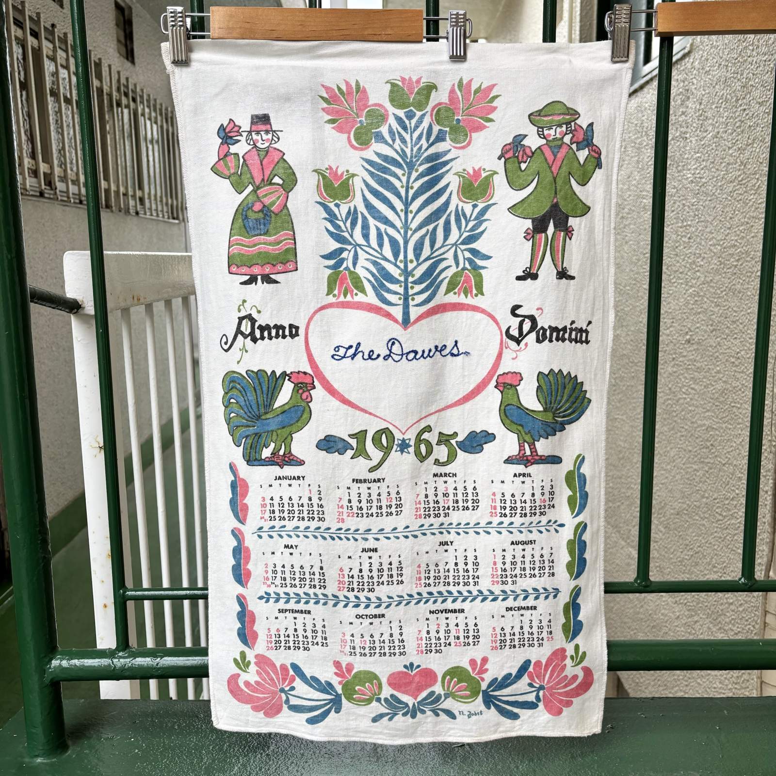 画像: Vintage embroidery fabric calendar