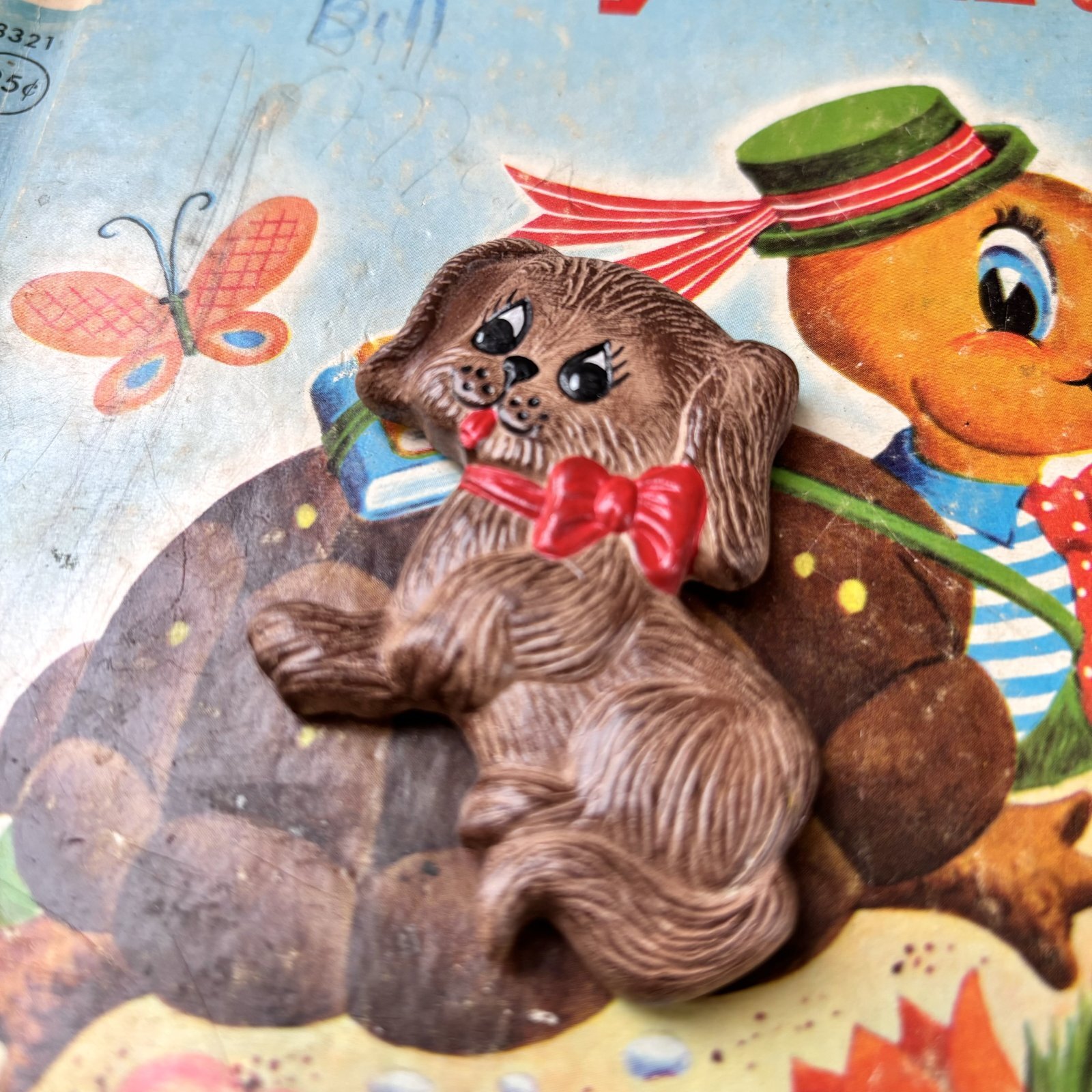 画像: Vintage ribbon dog magnet