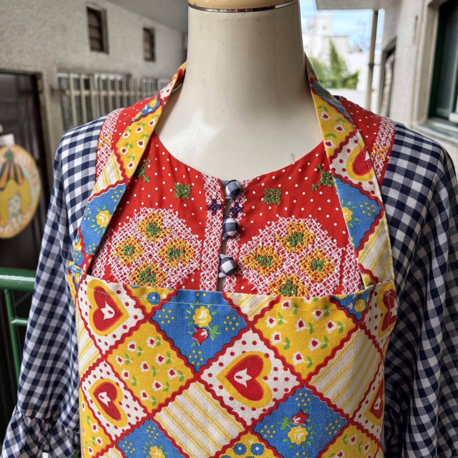 画像: Vintage patchwork printed apron