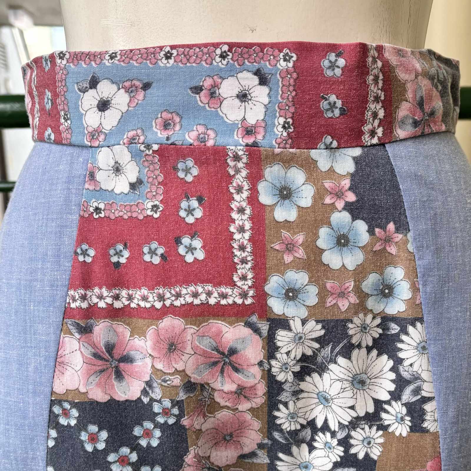 画像: Vintage flower patchwork long skirt