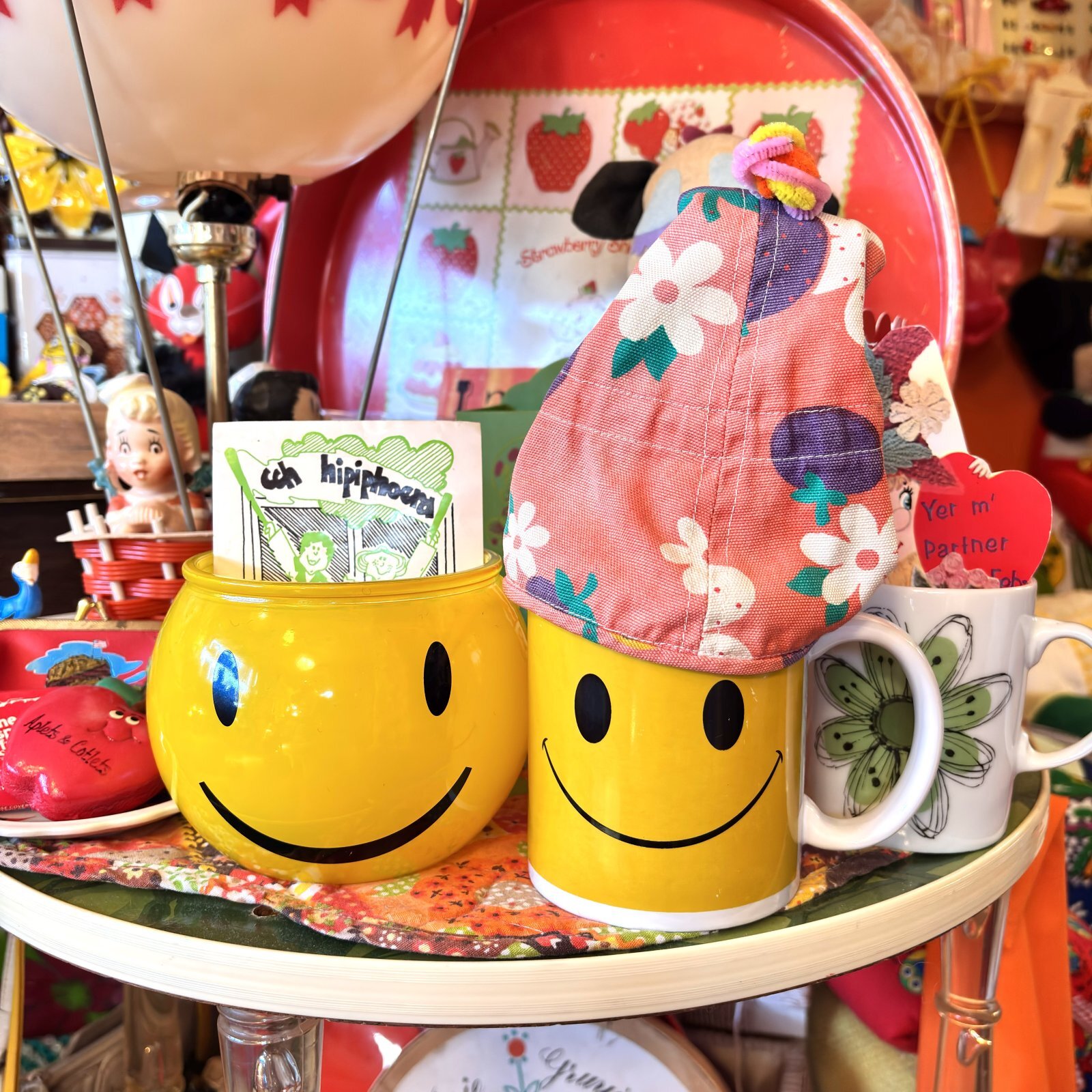 画像1: Vintage smile printed mug