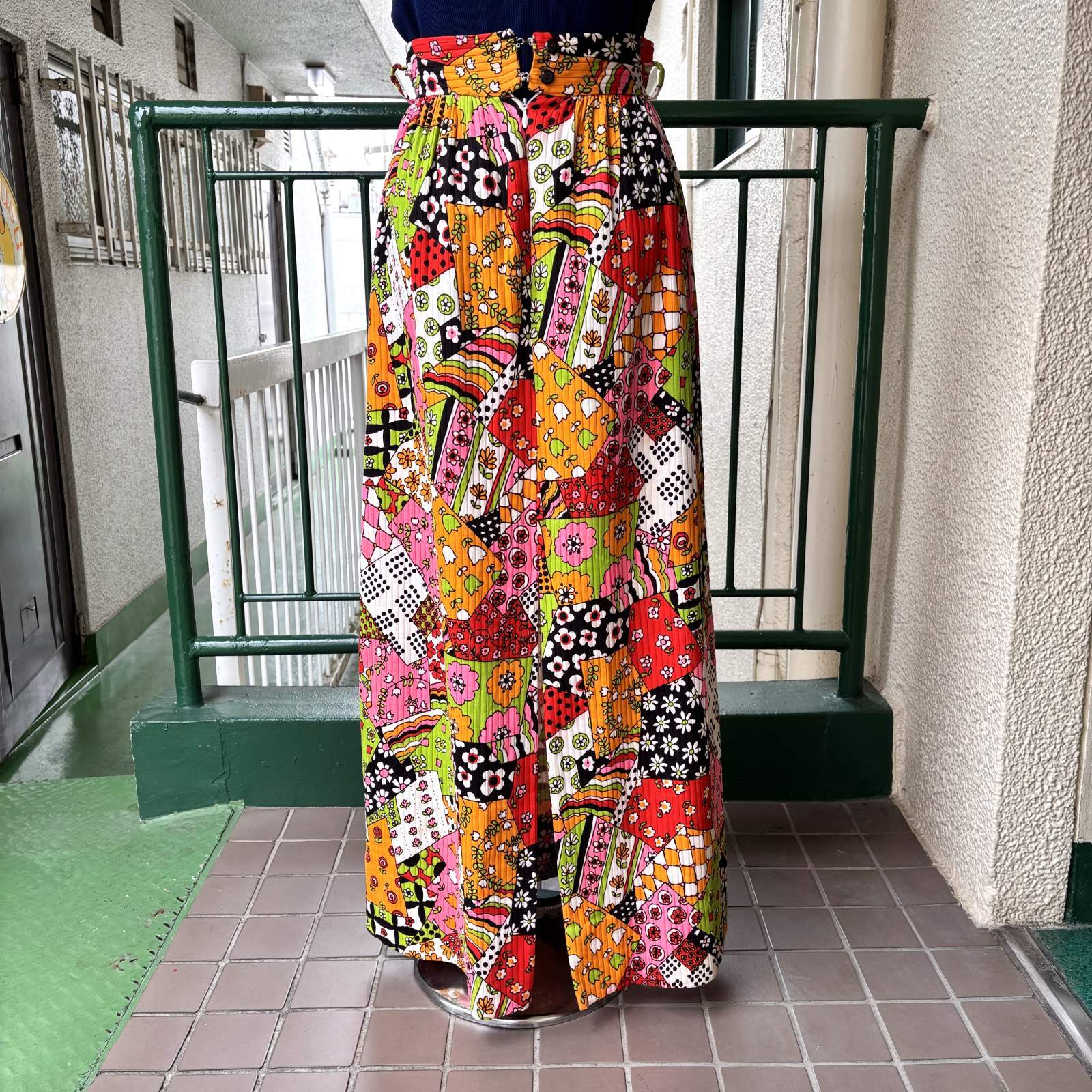 画像: Vintage flower crazy pattern patchwork printed long skirt