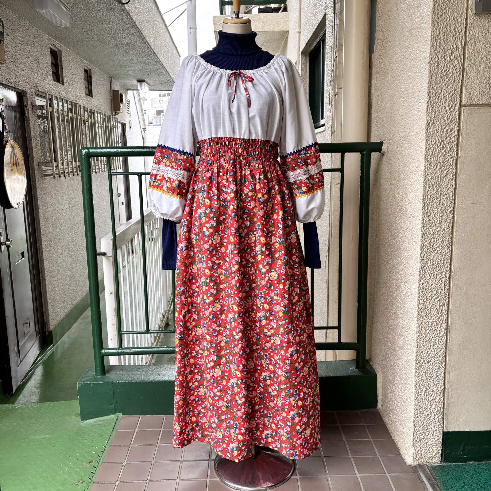 画像1: Vintage tulip flower balloon sleeve dress