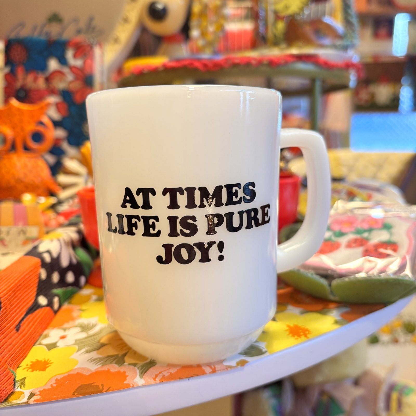 画像: Vintage FireKing snoopy joy mug