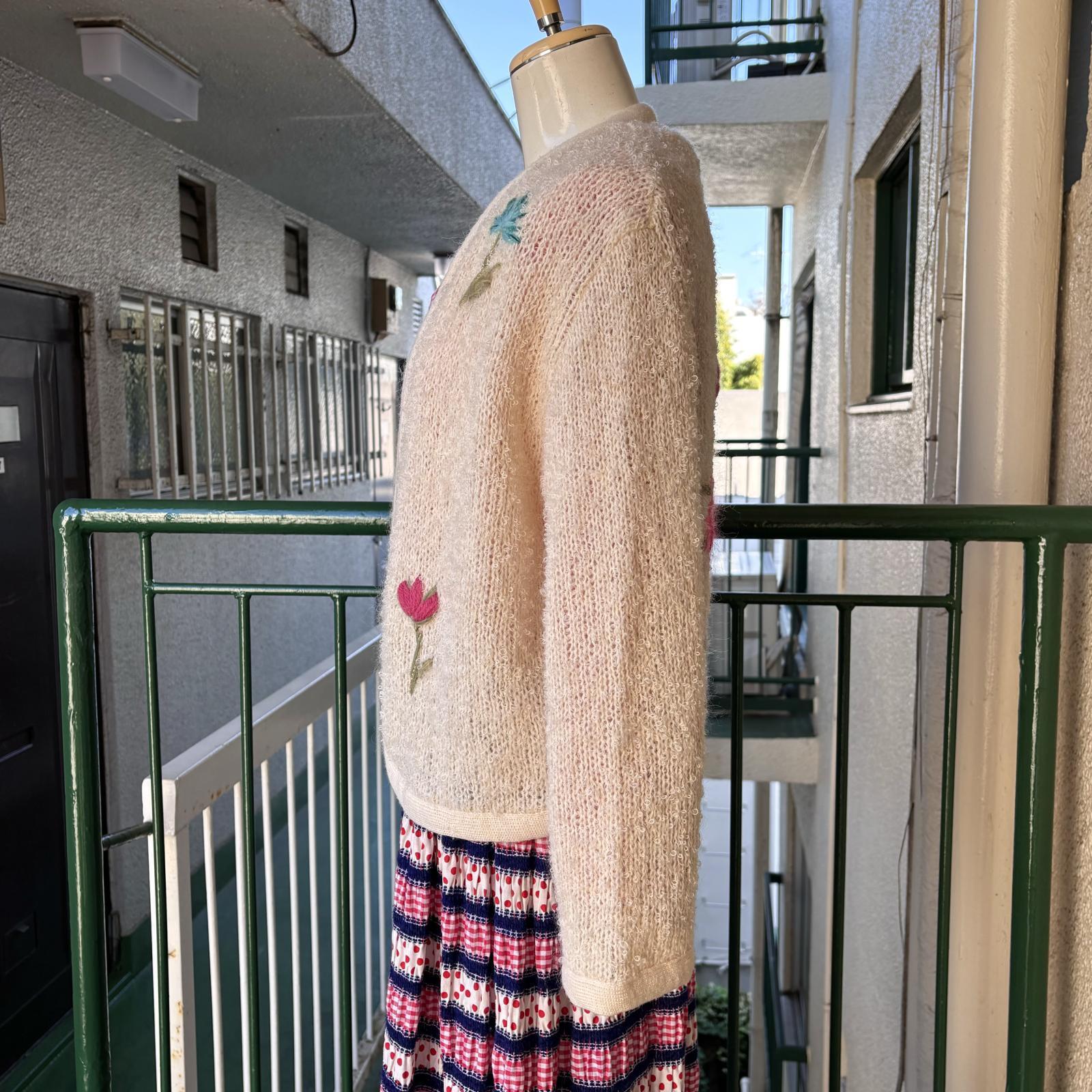 画像: 50'S〜60'S Vintage flower embroidery mohair cardigan