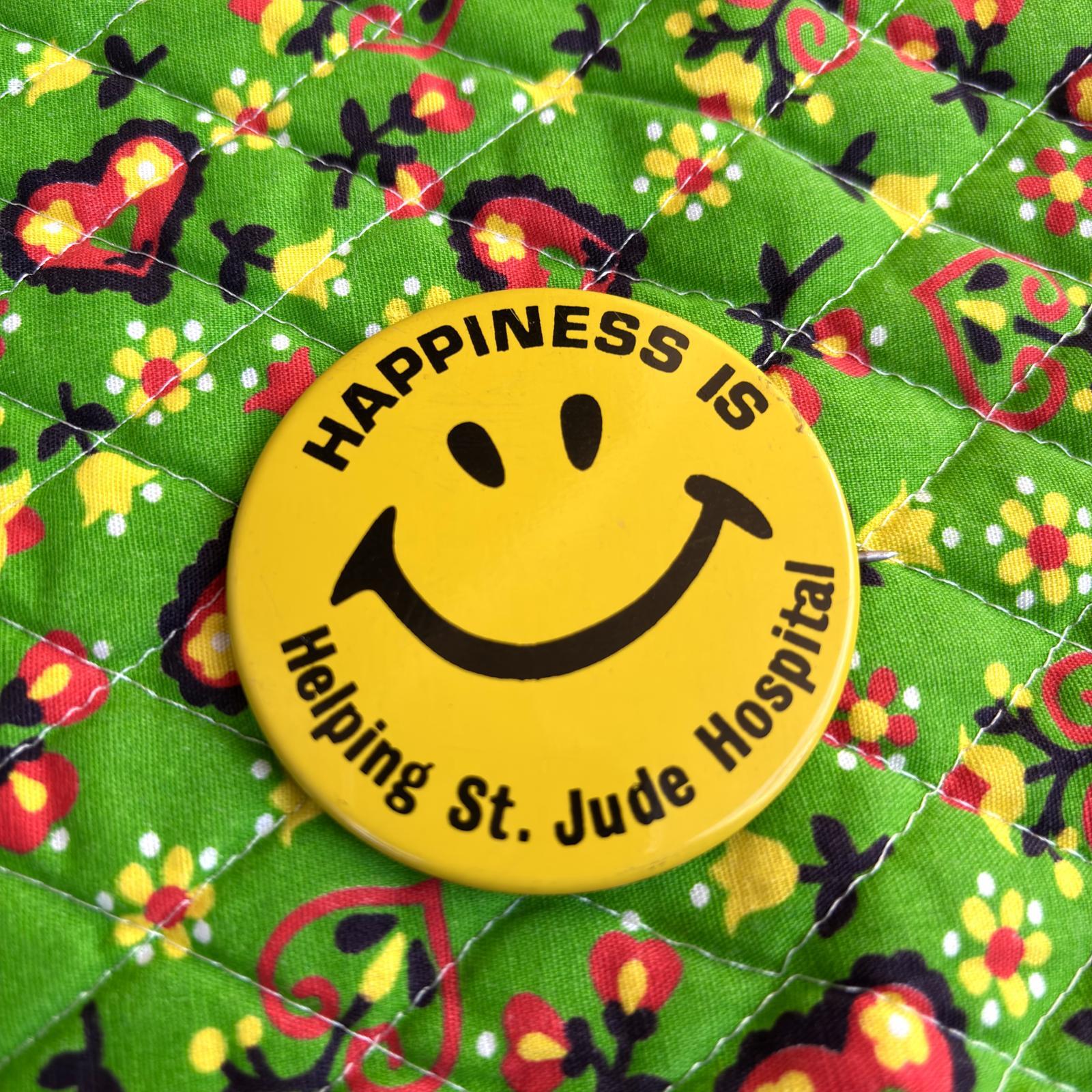 画像: Vintage smile pinback button