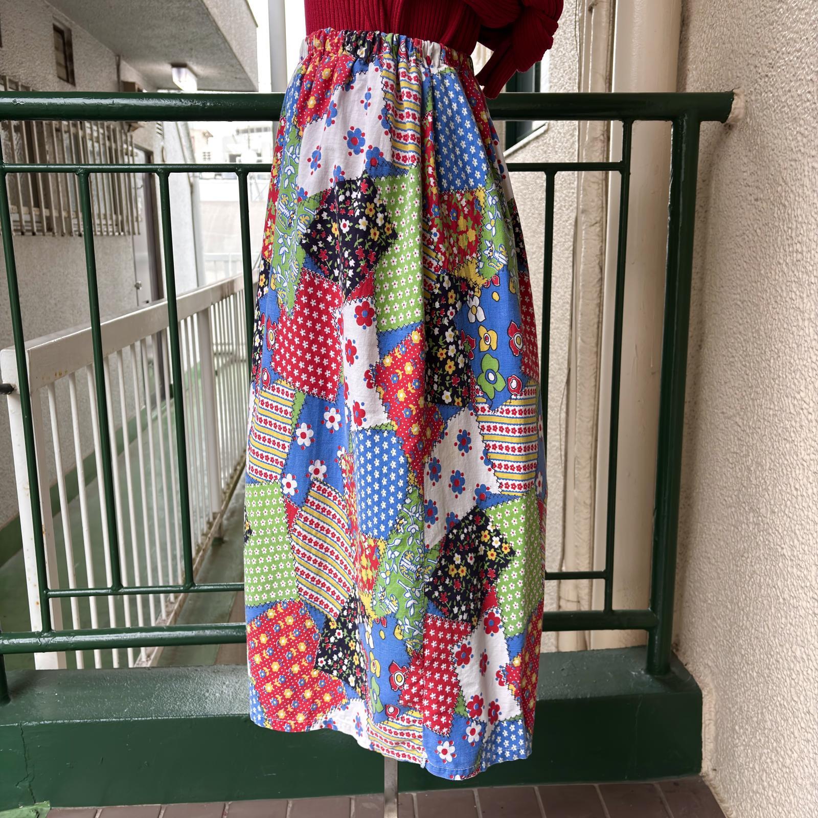 画像: Vintage cat&flower patchwork printed skirt